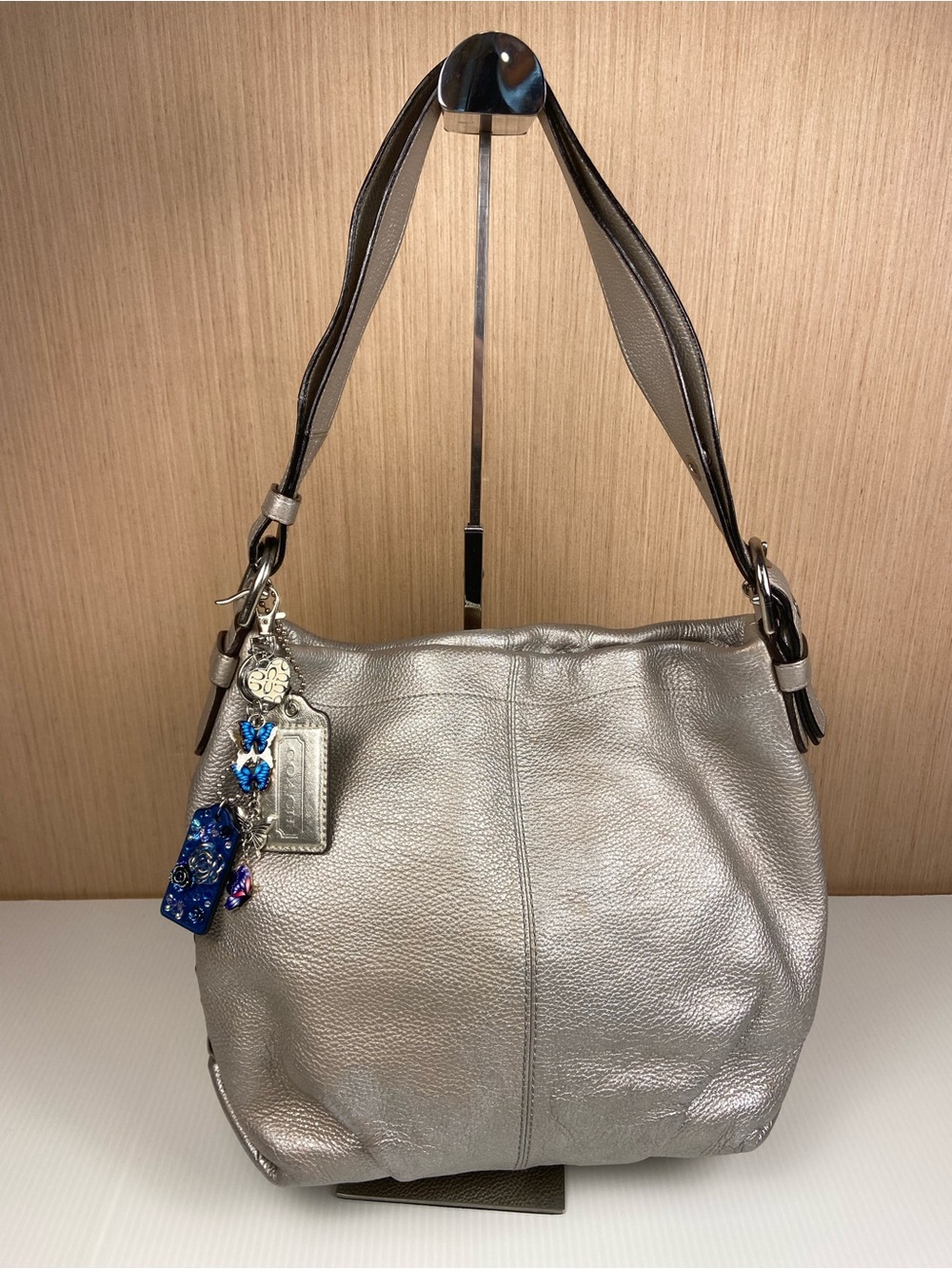 Coach F15064 Metallic Pewter Leather Hobo Crossbody Bag EUC 2011